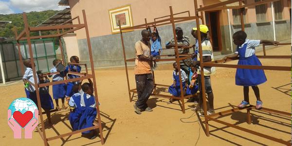 bambini poveri in Malawi