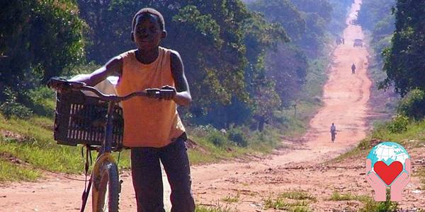 Bambini poveri in Mozambico