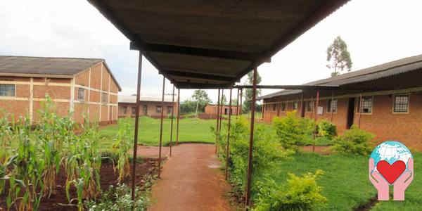 ristrutturare scuola in Burundi
