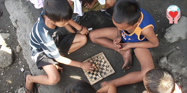 bambini poveri Filippine