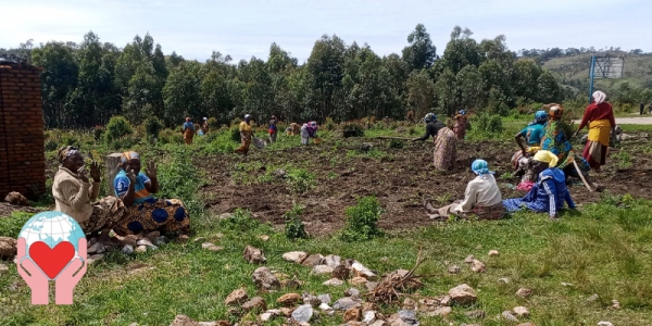 Vedove agricoltrici in Burundi