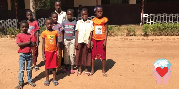 Bambini poveri Mozambico